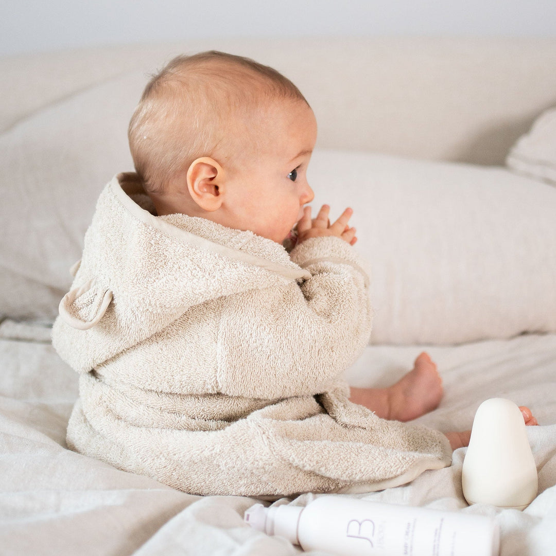 How to Make Bath Time the Most Relaxing Part of Your Day (for You and Your Baby)