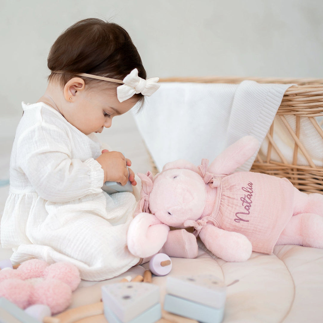Baby Milestones Month by Month: Your Complete Guide to 4–6 Months