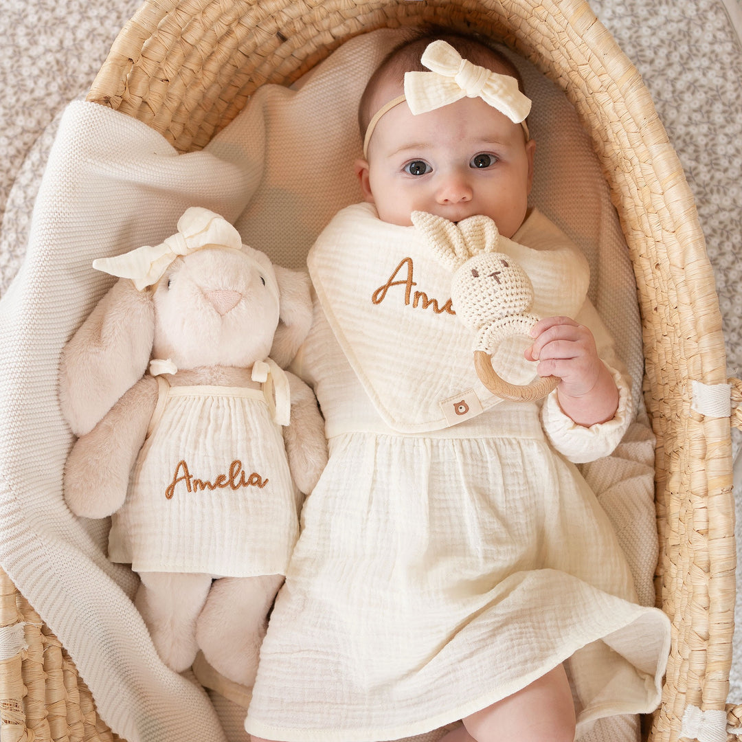 What to Pack in Your Hospital Bag for Baby: The First Things They Touch