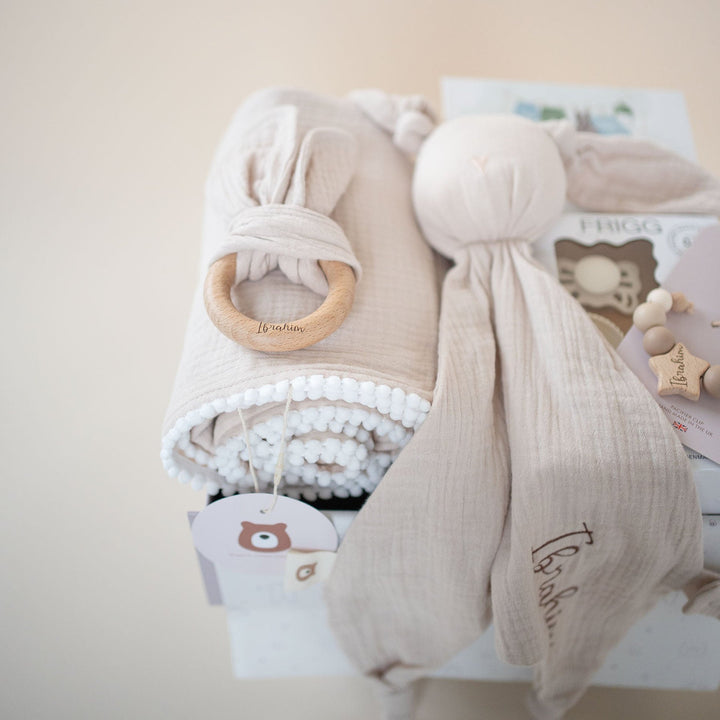 JBØRN Baby Gift Set | Luxury Newborn Muslin Bundle - Personalisable Baby Products Sold and Personalised by JustBørn