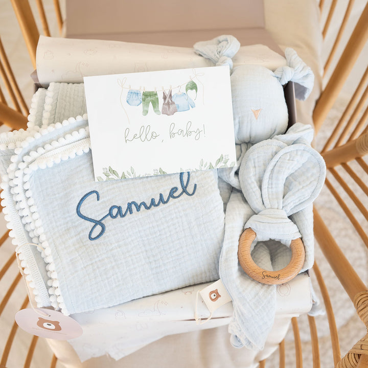JBØRN Baby Gift Set | Luxury Newborn Muslin Bundle - Personalisable Baby Products Sold and Personalised by JustBørn