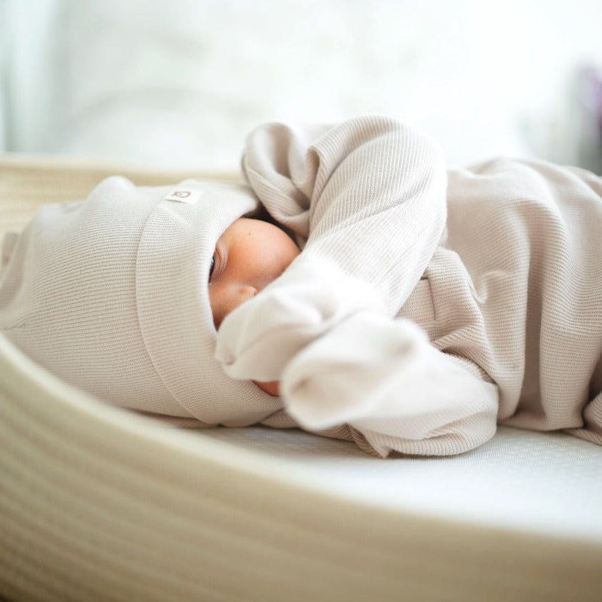 JBØRN Baby Gift Set | Organic Cotton Sleeping Gown & Comforter Gift Set - Personalisable Baby Products Sold and Personalised by JustBørn