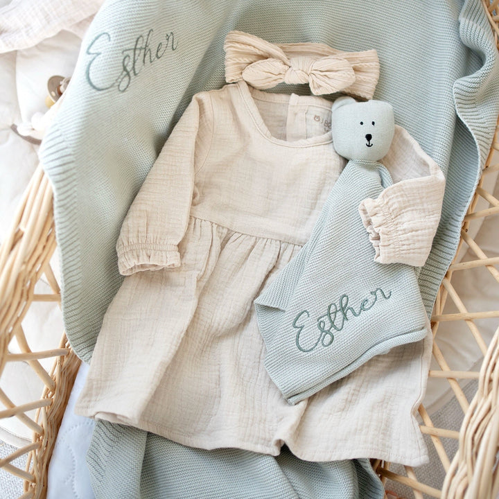 JBØRN Knitted Blanket - Personalisable Baby Products Sold and Personalised by JustBørn