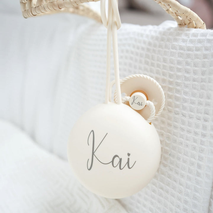 JBØRN Pacifier Holder Pod - Personalisable Baby Products Sold and Personalised by JustBørn