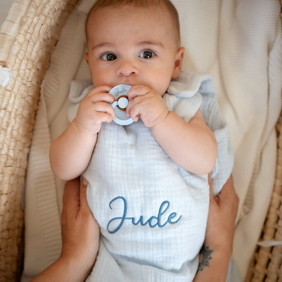 JBØRN Baby Gift Set | Organic Cotton Muslin Sleep Bag & First Pacifiers - Personalisable Baby Products Sold and Personalised by JustBørn