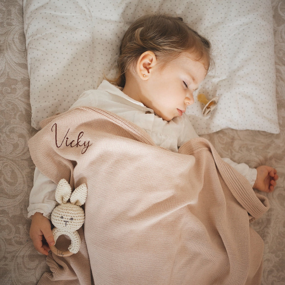 JBØRN Knitted Blanket - Personalisable Baby Products Sold and Personalised by JustBørn