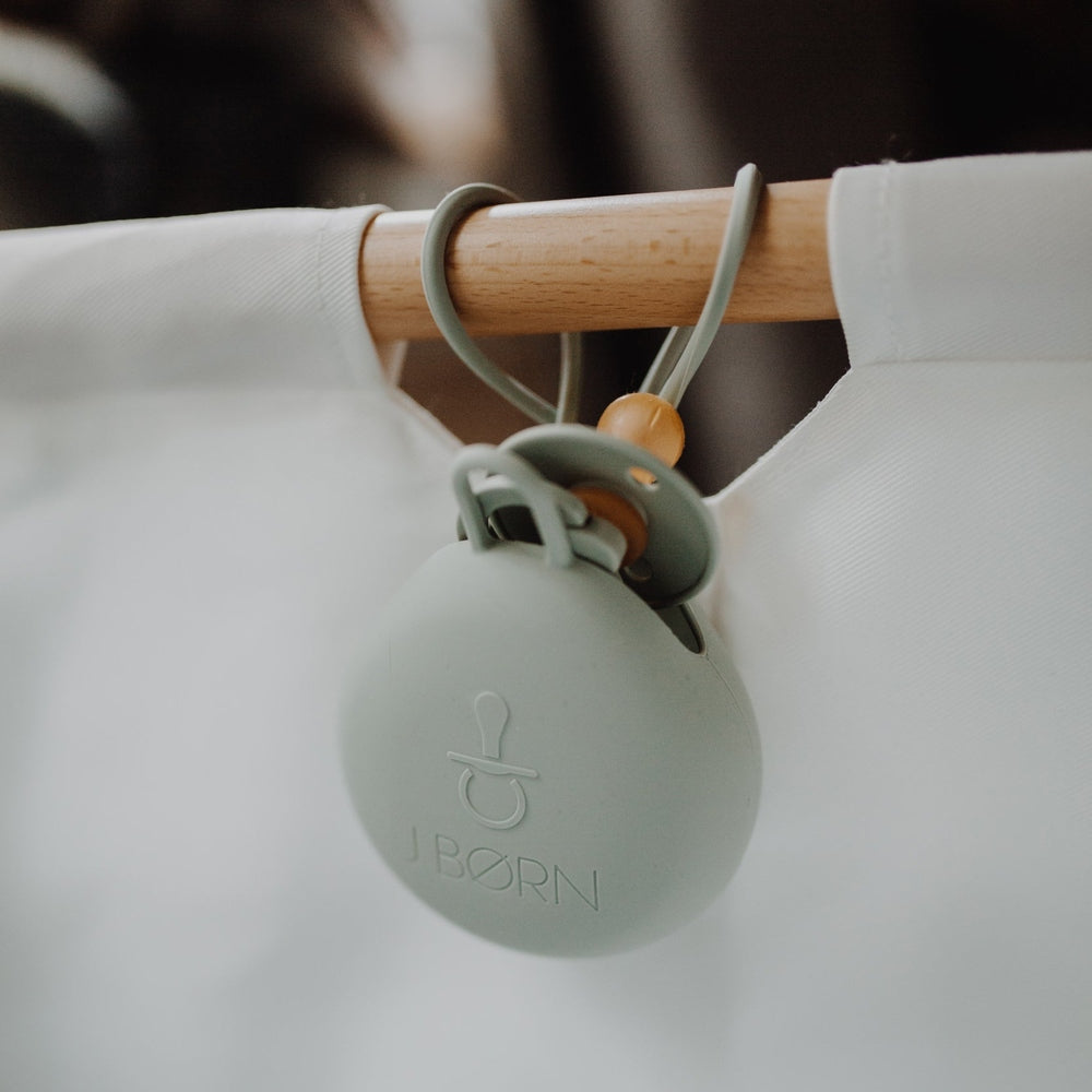 JBØRN Pacifier Holder Pod - Personalisable Baby Products Sold and Personalised by JustBørn