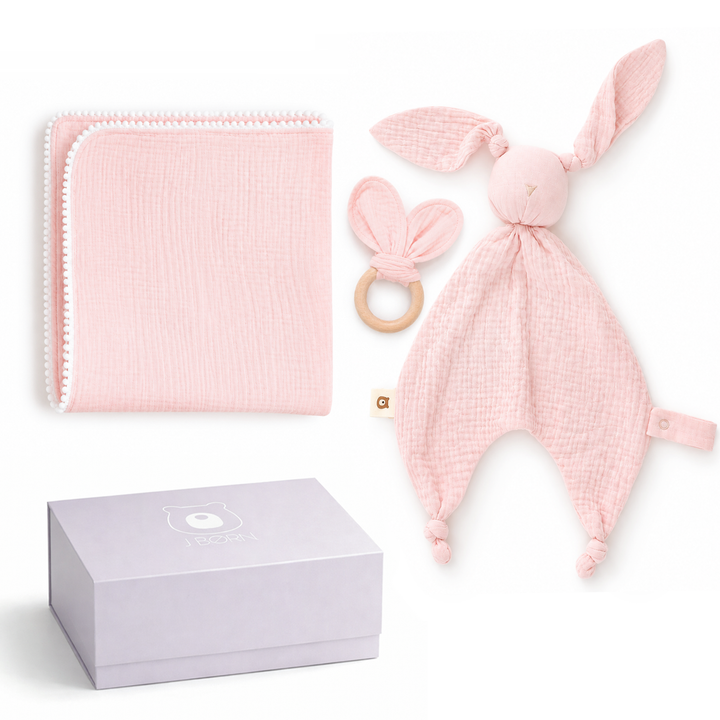 JBØRN Baby-Geschenkset | Bio-Baumwoll-Mulltuch, Kuscheldecke & Beißring-Set