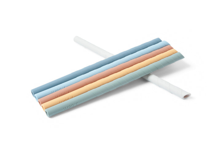 JBØRN Silicone Straws (Straight) x6 with Cleaning Brush & Pouch Blue Mix - Personalisable Baby Products Sold and Personalised by JustBørn